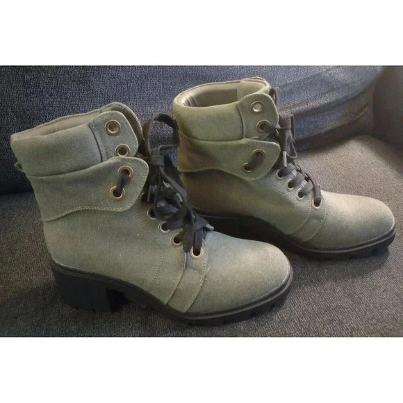 Maurices Canvas Eyelet‎ Lace Up Hiker Combat Boot Colby Block Heel Y2K Size 10 - Picture 1 of 6